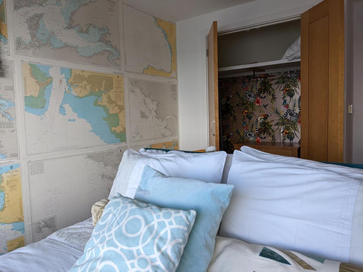 Panoramic Sea Views, Sleeps 4, * Torquay