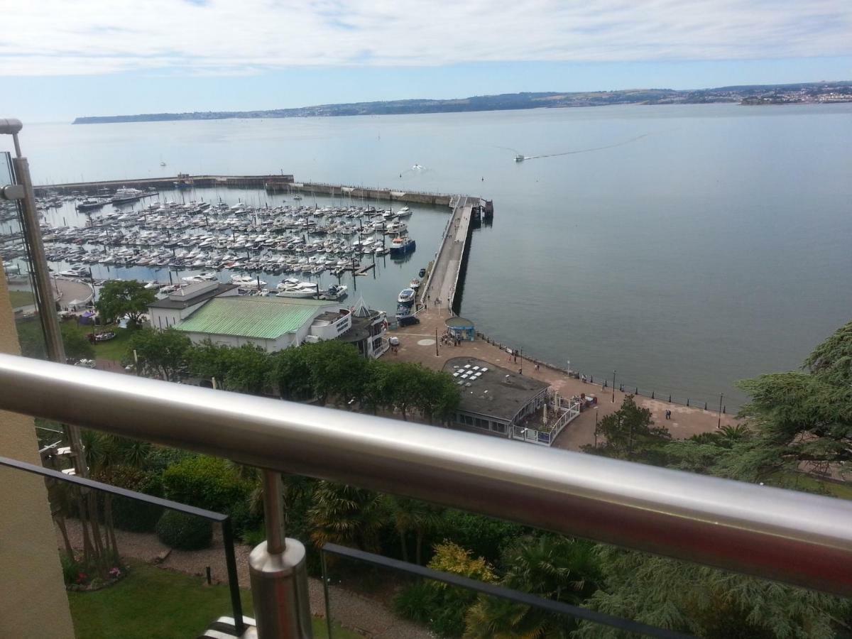 Panoramic Sea Views, Sleeps 4, Torquay