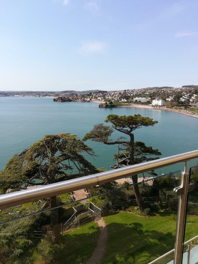 Panoramic Sea Views, Sleeps 4, Apartment Torquay