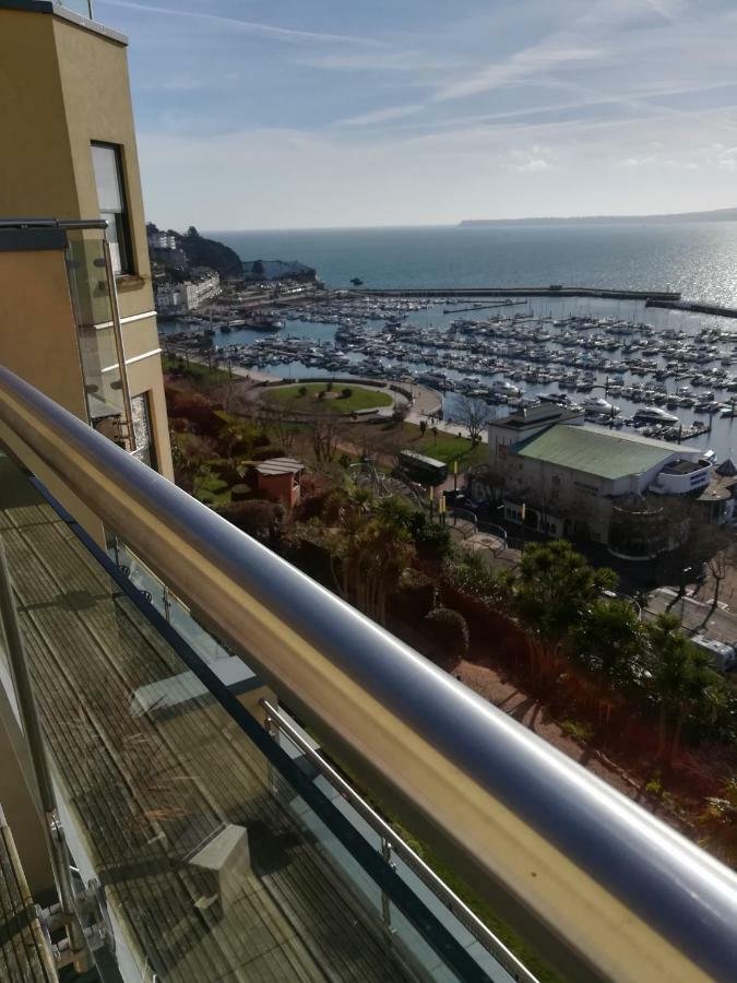 Apartment Panoramic Sea Views, Sleeps 4, Torquay